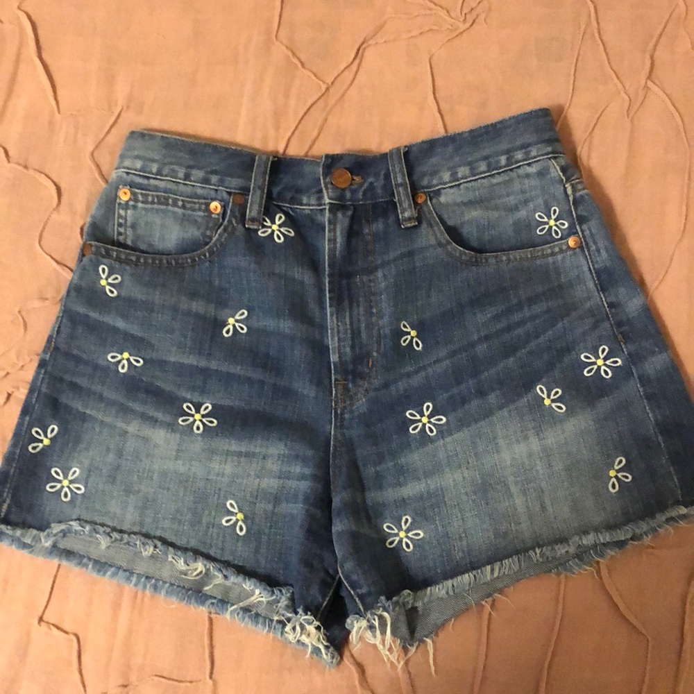 daisy embroidered Madewell jean shorts